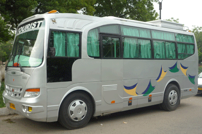 27 Seater Luxury Mini Bus In Delhi